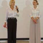 Anna Wojciechowska (z lewej) i Paulina Janicka podczas otwarcia spotkania w Łaszkowie (fot. AW)